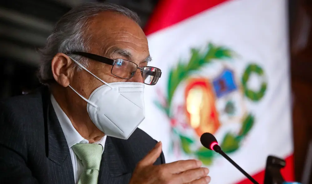 Aníbal Torres participó en la conferencia de prensa que la PCM dio este viernes 13 de agosto. Foto: PCM