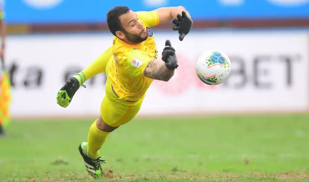 Carlos Grados evitó el 1-0 en contra de César Vallejo. Minutos después, el 'Poeta' anotó un gol. Foto: Liga de Fútbol Profesional Carlos Grados evitó el 1-0 en contra de César Vallejo. Minutos después, el 'Poeta' anotó un gol. Foto: Liga de Fútbol Profesional
