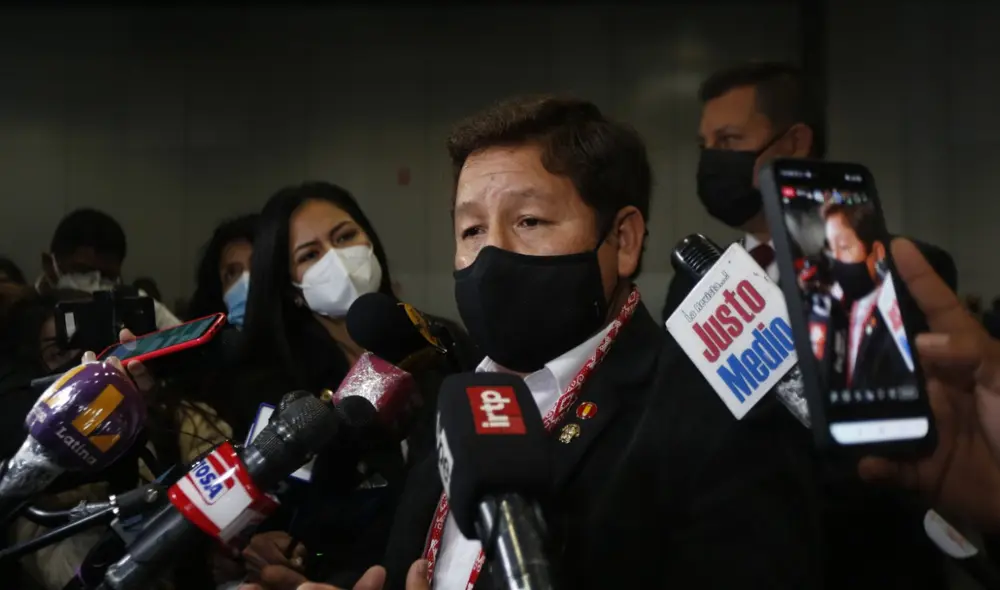 El titular de la Presidencia del Consejo de Ministros (PCM) solicitará la investidura el 26 de agosto. Foto: Carlos Félix/La República El titular de la Presidencia del Consejo de Ministros (PCM) solicitará la investidura el 26 de agosto. Foto: Carlos Félix/La República