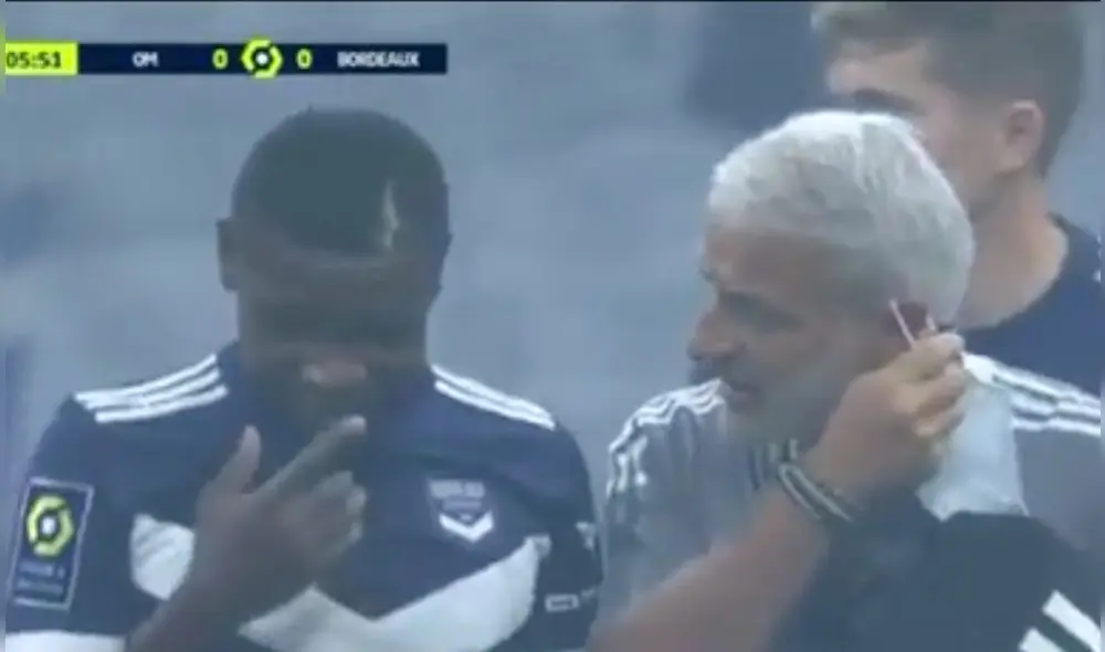 Samuel Kalu se desmayó en pleno partido de la Ligue 1. Foto: captura ESPN Samuel Kalu se desmayó en pleno partido de la Ligue 1. Foto: captura ESPN