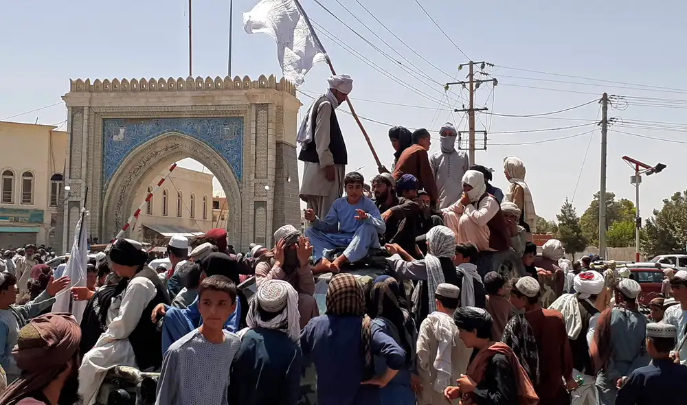 El último domingo, EE. UU. concluyó el traslado al aeropuerto de Kabul de todo el personal de su embajada en Afganistán. Foto: AFP El último domingo, EE. UU. concluyó el traslado al aeropuerto de Kabul de todo el personal de su embajada en Afganistán. Foto: AFP