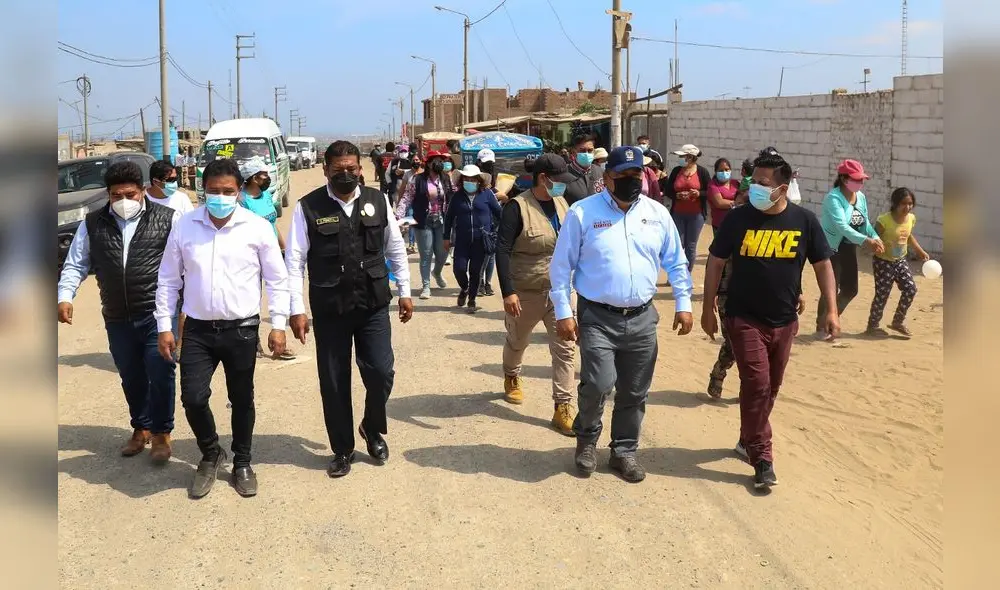 Ruiz Vega dijo que se apoya a El Porvenir para sanear terrenos en zonas vulnerables. Foto: MPT Ruiz Vega dijo que se apoya a El Porvenir para sanear terrenos en zonas vulnerables. Foto: MPT