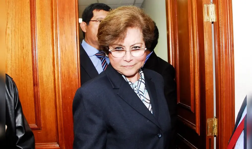 la congresista indicó que corrupción “no es solo cobrar”, sino también tiene que ver con actos irregulares como los que se estarían dando. Foto: La República la congresista indicó que corrupción “no es solo cobrar”, sino también tiene que ver con actos irregulares como los que se estarían dando. Foto: La República