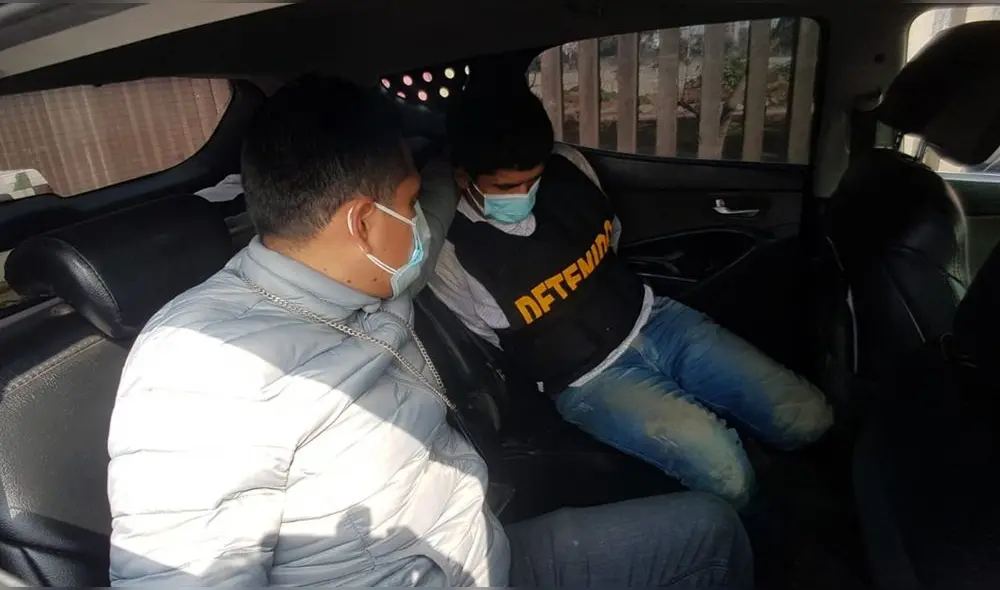 Sujetos fueron capturados en pleno robo. Registrarían entre 15 a 20 denuncias por el mismo delito. Foto: Grace Mora / URPI –LR Sujetos fueron capturados en pleno robo. Registrarían entre 15 a 20 denuncias por el mismo delito. Foto: Grace Mora / URPI –LR