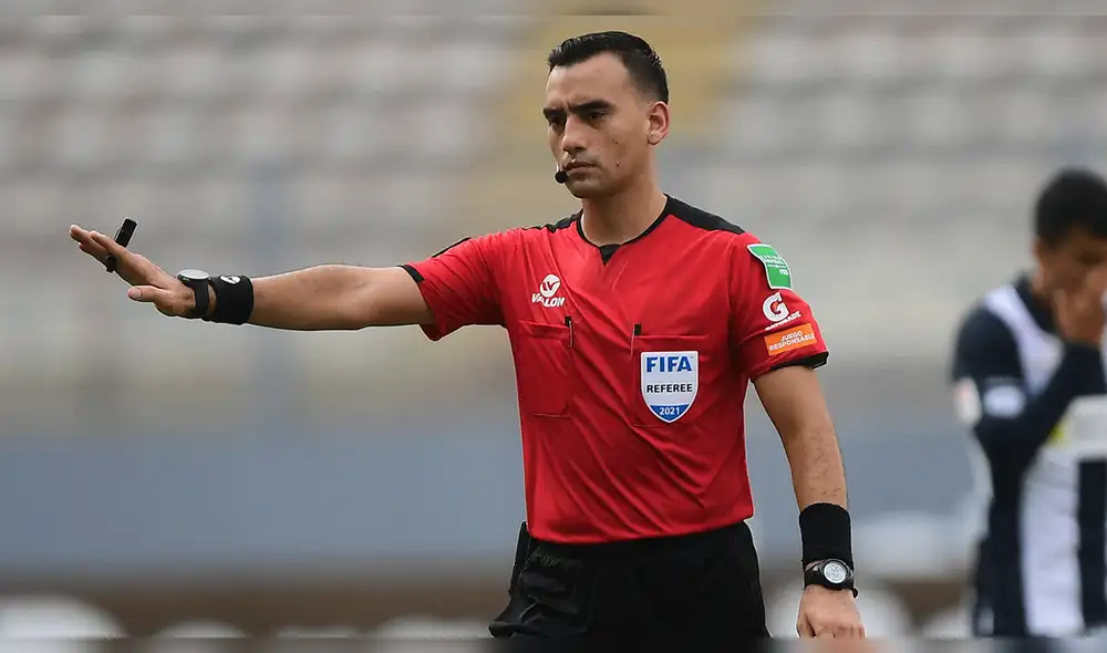 Augusto Menéndez será el juez principal en el clásico entre Universitario vs. Alianza Lima. Foto: difusión Augusto Menéndez será el juez principal en el clásico entre Universitario vs. Alianza Lima. Foto: difusión
