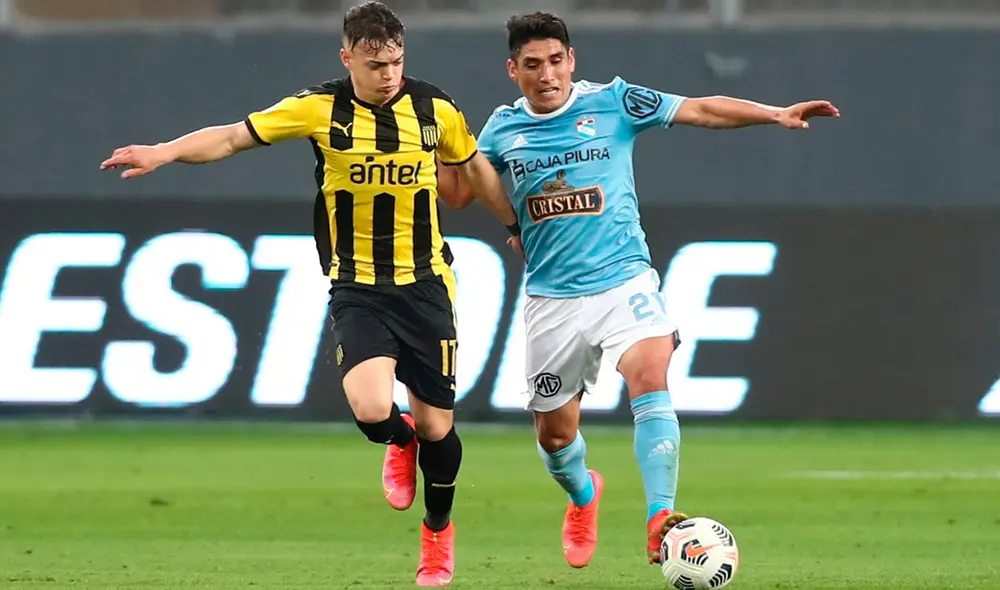 Peñarol nunca ha perdido contra Sporting Cristal. Foto: EFE