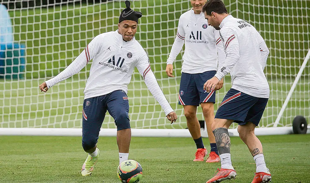 No para. Mbappé en los entrenamientos junto a Messi. Foto: EFE No para. Mbappé en los entrenamientos junto a Messi. Foto: EFE