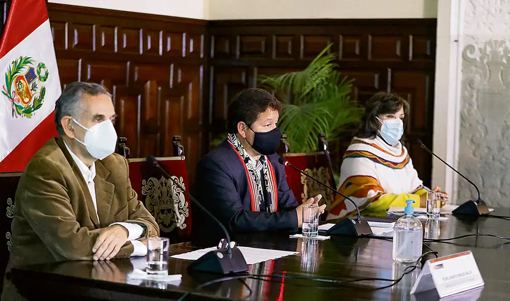 Focalización. Ministros de Estado precisaron que el 52% de las personas beneficiarias de Yanapay Perú son mujeres mayormente de las zonas urbanas. Foto: Sepres Focalización. Ministros de Estado precisaron que el 52% de las personas beneficiarias de Yanapay Perú son mujeres mayormente de las zonas urbanas. Foto: Sepres