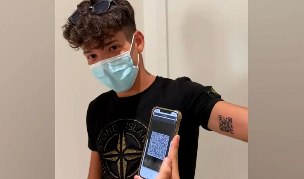 Andrea Colonnetta contó que no pensó mucho antes de hacerse su último tatuaje, pero que se decidió a hacerlo porque resultaba una opción práctica en el contexto actual. Foto: Telemundo
