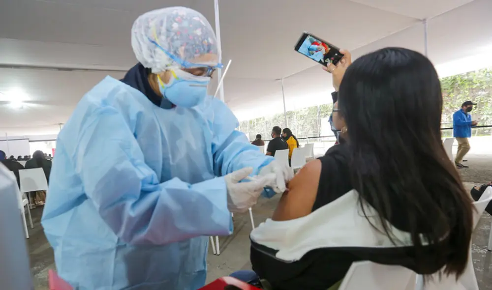 Estiman aplicar 600.000 dosis contra la COVID-19 en quinta Vacunatón. Foto: Minsa