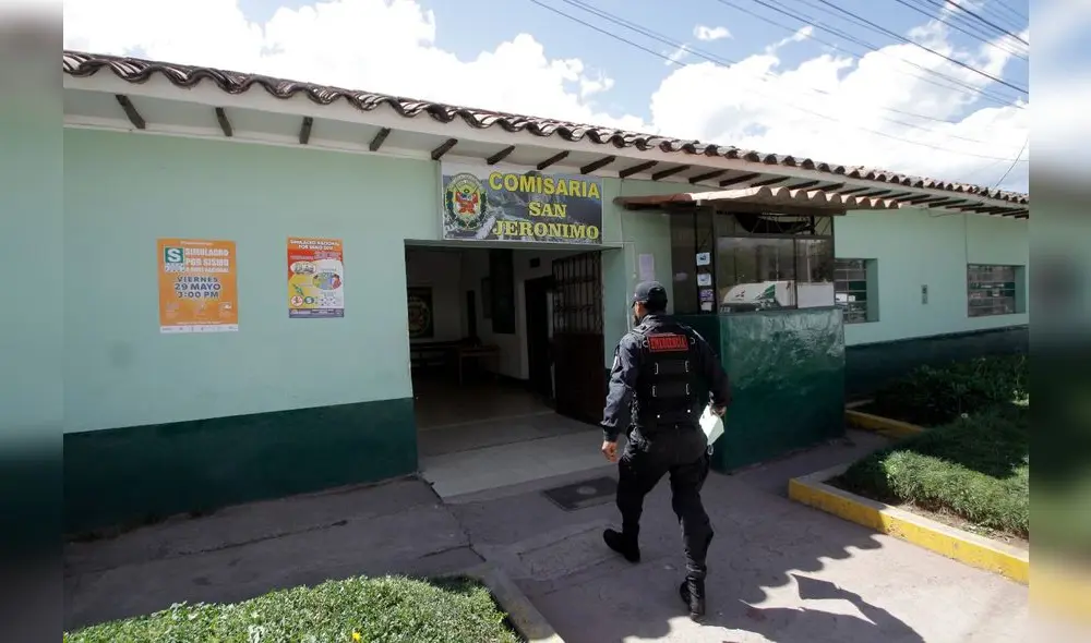 Fueron los propios pasajeros quienes llevaron al sujeto hasta la comisaría de San Jerónimo. Foto: Archivo/La República