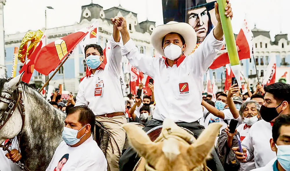 Según especialistas, los comentarios de Cerrón en sus redes sociales son amenazas al Gobierno de Castillo y deja entrever lo que podría hacer si el presidente desmarca del ala radical de Perú Libre. Foto: difusión