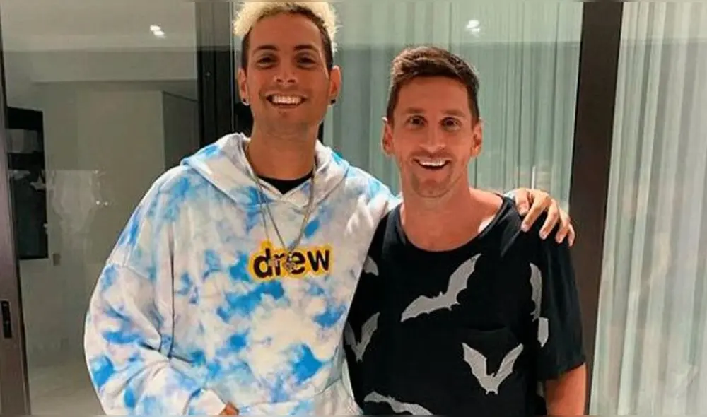 Coscu conoció a Lionel Messi en Barcelona días antes de que el astro argentino firme por el PSG. Foto: Coscu/Instagram.