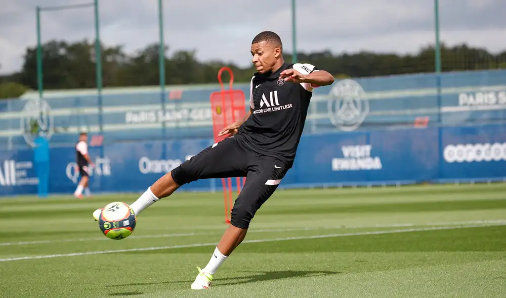 Kylian Mbappé llegó al PSG en la temporada 2017/18. En sus palmarés posee cuatro títulos de la liga de Francia. Foto: PSG Kylian Mbappé llegó al PSG en la temporada 2017/18. En sus palmarés posee cuatro títulos de la liga de Francia. Foto: PSG