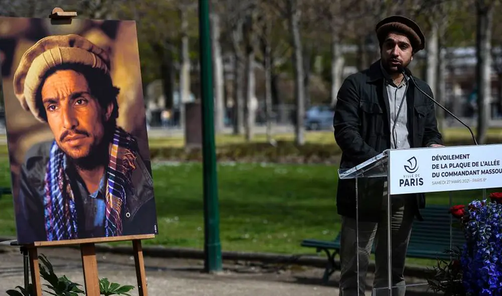 Ahmad Massoud (d), hijo del icónico guerrillero Ahmad Shah Massoud (i), conocido como el "León de Panjshir", ahora es la figura más representativa de la resistencia afgana. Foto: EFE Ahmad Massoud (d), hijo del icónico guerrillero Ahmad Shah Massoud (i), conocido como el "León de Panjshir", ahora es la figura más representativa de la resistencia afgana. Foto: EFE