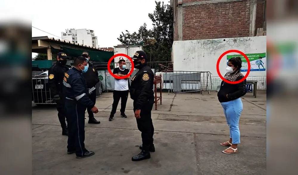 La pareja imputada fue llevada a la Comisaría de Ayacucho en un patrullero municipal. Foto: MPT