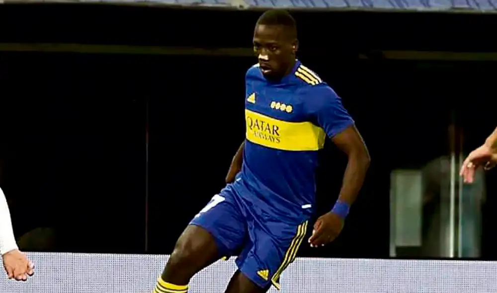 Luis Advíncula jugó los 90 minutos en la victoria de Boca Juniors. Foto: difusión