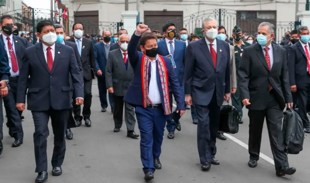 El gabinete de Guido Bellido acudió por segundo día consecutivo al Congreso en busca del voto de confianza. Foto: Andina