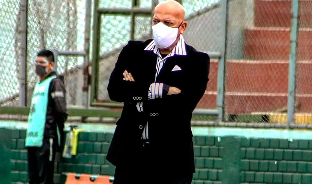 Roberto Mosquera ganó la Fase 1 y la Copa Bicentenario con Sporting Cristal. Foto: Gol Perú Roberto Mosquera ganó la Fase 1 y la Copa Bicentenario con Sporting Cristal. Foto: Gol Perú