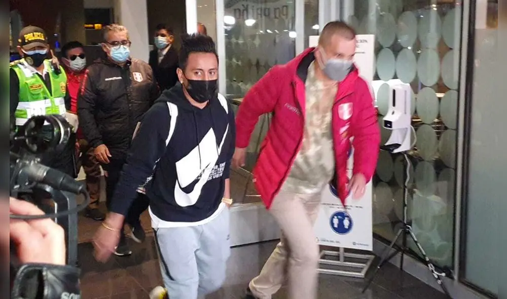 Christian Cueva llegó a Perú para disputar la próxima fecha triple de las eliminatorias. Foto: María Pía Ponce/URPI-LR Christian Cueva llegó a Perú para disputar la próxima fecha triple de las eliminatorias. Foto: María Pía Ponce/URPI-LR