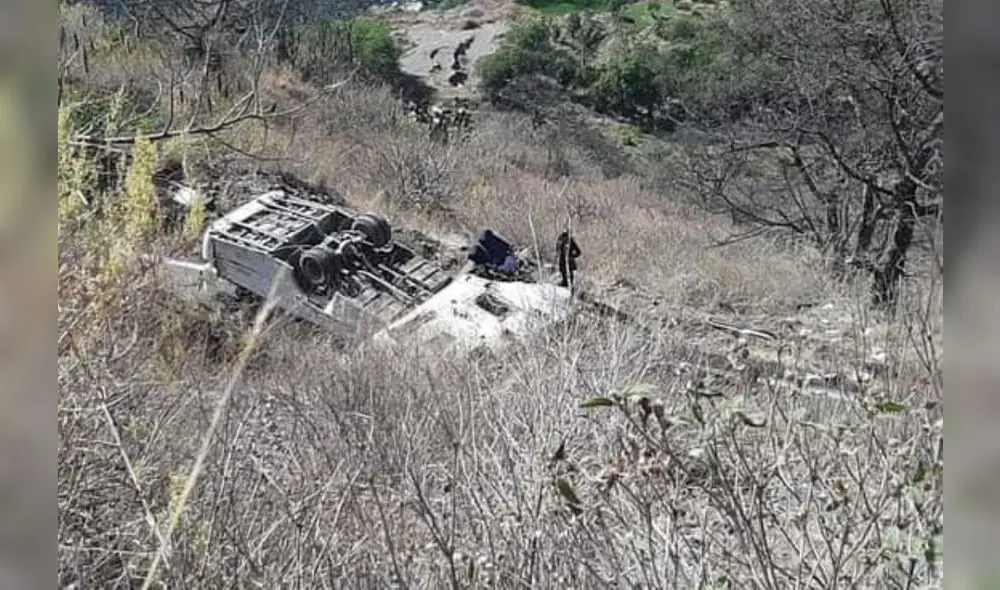 La minera Las Bambas lamentó profundamente el accidente de un minibús. Foto: Andina