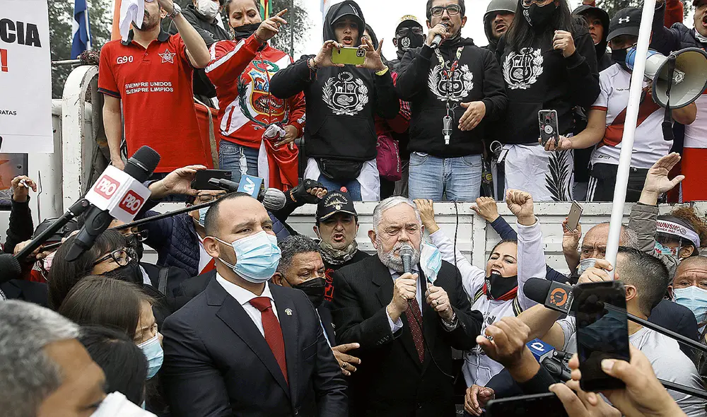 Acciones. Jorge Montoya, vocero de Renovación Popular. La derecha política asegura que no cesará su acecho al Gobierno. Foto: difusión Acciones. Jorge Montoya, vocero de Renovación Popular. La derecha política asegura que no cesará su acecho al Gobierno. Foto: difusión