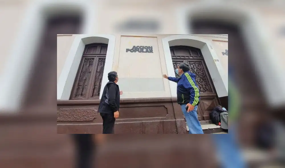 El ataque a la sede de Acción Popular se perpetró en la tarde del pasado viernes 27 de agosto. Foto: María Pía Ponce - La República El ataque a la sede de Acción Popular se perpetró en la tarde del pasado viernes 27 de agosto. Foto: María Pía Ponce - La República