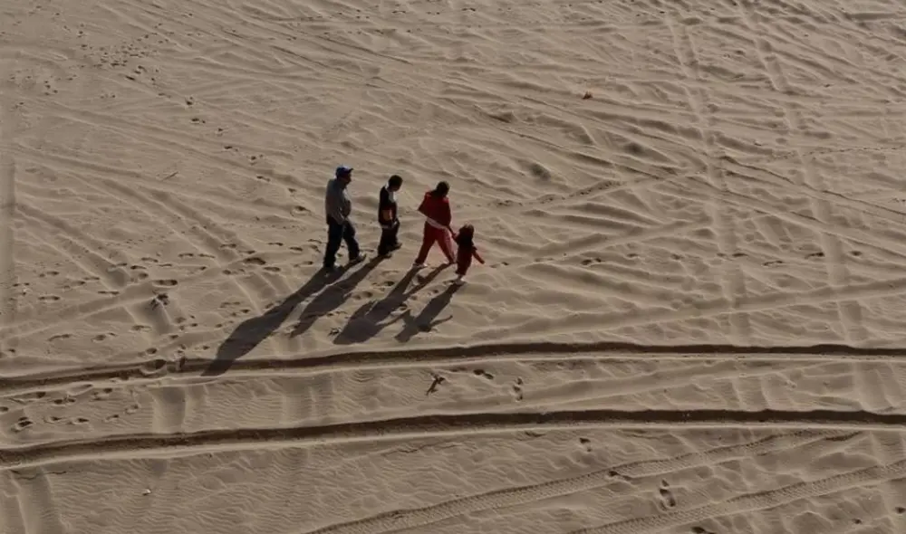 Solo logró sobrevivir el menor hijo de la familia. Foto: Foto referencial/EFE Solo logró sobrevivir el menor hijo de la familia. Foto: Foto referencial/EFE