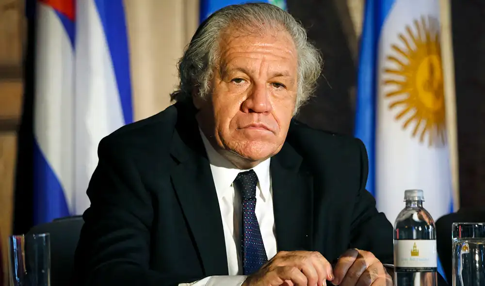 Luis Almagro, secretario general de la OEA, calificó como “infamia” las acusaciones sobre su apoyo al golpe de Estado en Bolivia. Foto: AFP