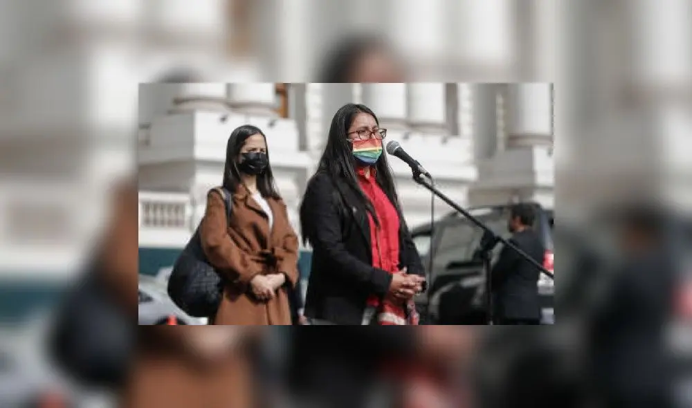 Ruth Luque es la vocera de la bancada de Juntos por el Perú para este periodo congresal. Foto: GLR. Ruth Luque es la vocera de la bancada de Juntos por el Perú para este periodo congresal. Foto: GLR.