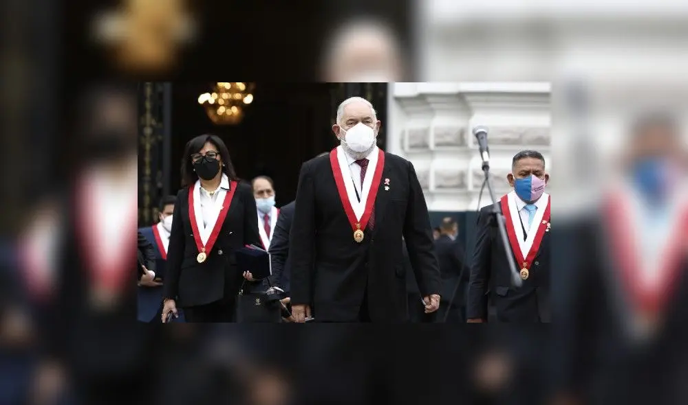 Los 9 integrantes de Renovación Popular, incluyendo a Jorge Montoya, votaron contra la confianza. Foto: GLR. Los 9 integrantes de Renovación Popular, incluyendo a Jorge Montoya, votaron contra la confianza. Foto: GLR.