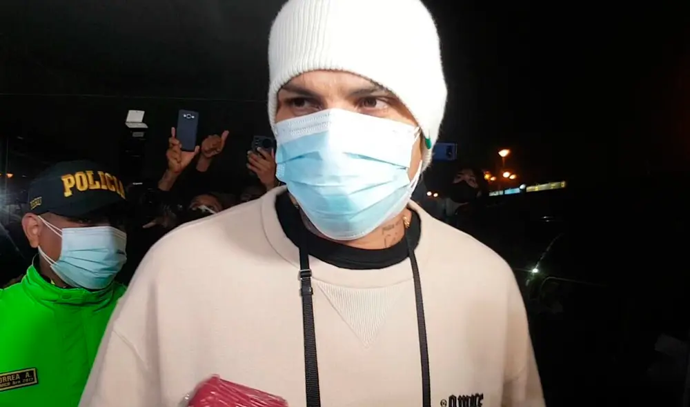 El delantero peruano llegó al país y brindó declaraciones a la prensa. Foto: Grace Mora / URPI - LR