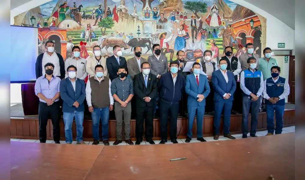 Autoridades arequipeñas realizaron conferencia para informar de memorial. Foto: MPA Autoridades arequipeñas realizaron conferencia para informar de memorial. Foto: MPA