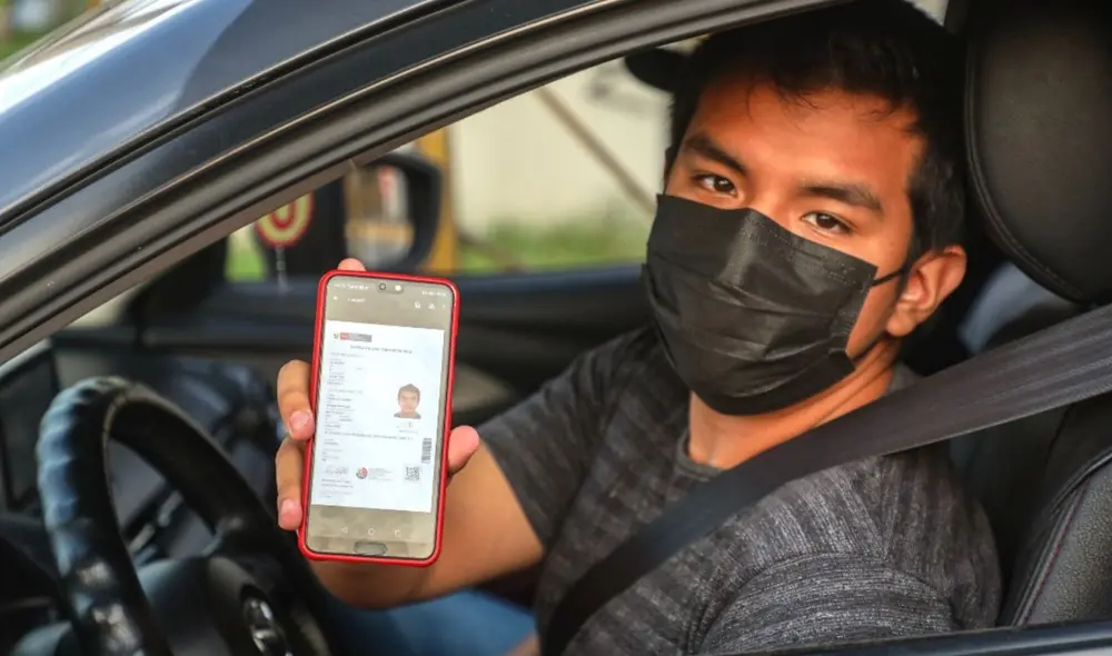 Miles de conductores ya obtuvieron su licencia de conducir electrónica. Foto: Andina