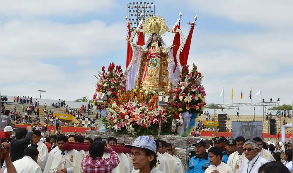 Festividad que se celebra el mes de septiembre congregaba a cientos de feligreses. Foto: Andina