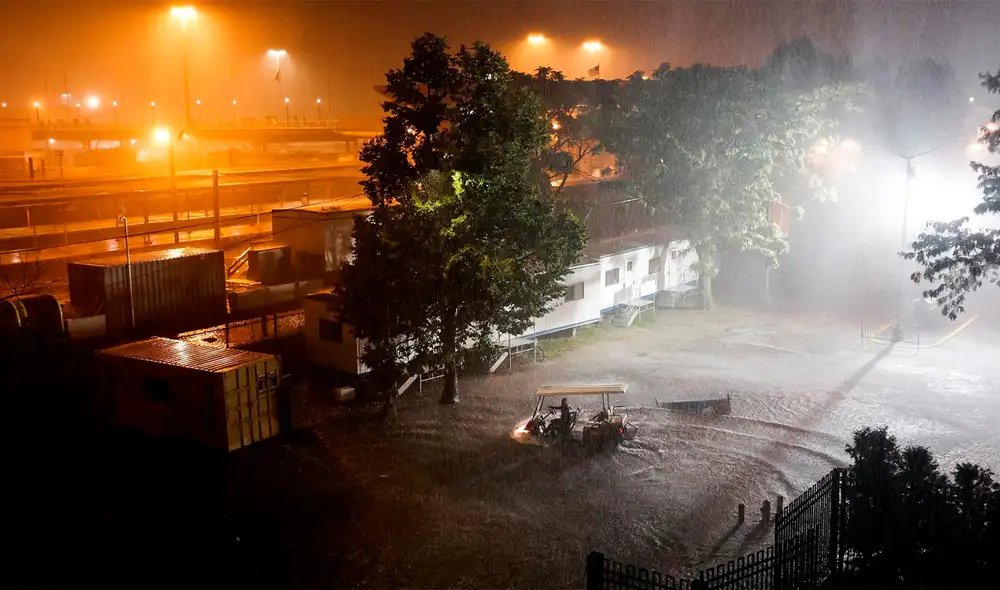 Las líneas del metro de Nueva York quedaron suspendidas tras las graves inundaciones. Foto: Joaquín López/Twitter