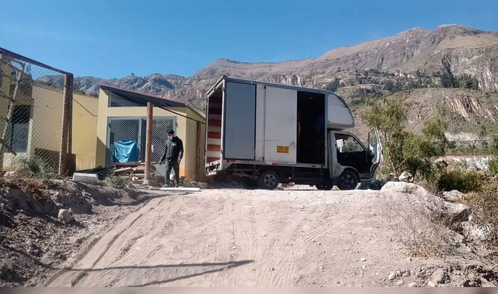 Los dos centros de salud recibieron equipos. Foto: GORE Arequipa Los dos centros de salud recibieron equipos. Foto: GORE Arequipa