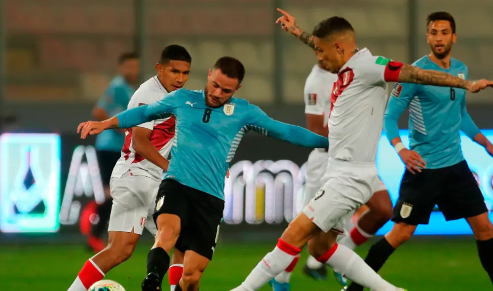 Renato Tapia y De Arrascaeta anotaron los tantos en el primer tiempo. Foto: EFE Renato Tapia y De Arrascaeta anotaron los tantos en el primer tiempo. Foto: EFE