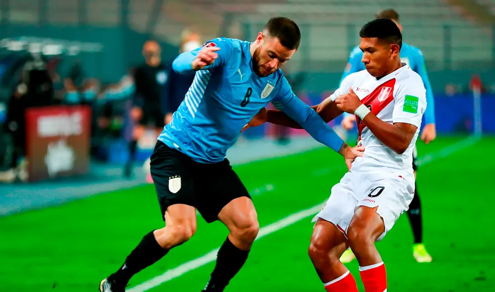 Renato Tapia y De Arrascaeta anotaron los tantos en el primer tiempo. Foto: EFE