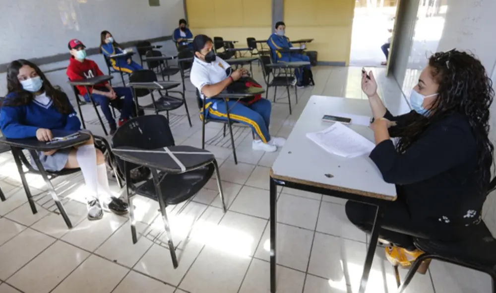 Escuelas deben hacer cumplir protocolos de bioseguridad, como el uso de mascarilla y la distancia social. Foto: difusión