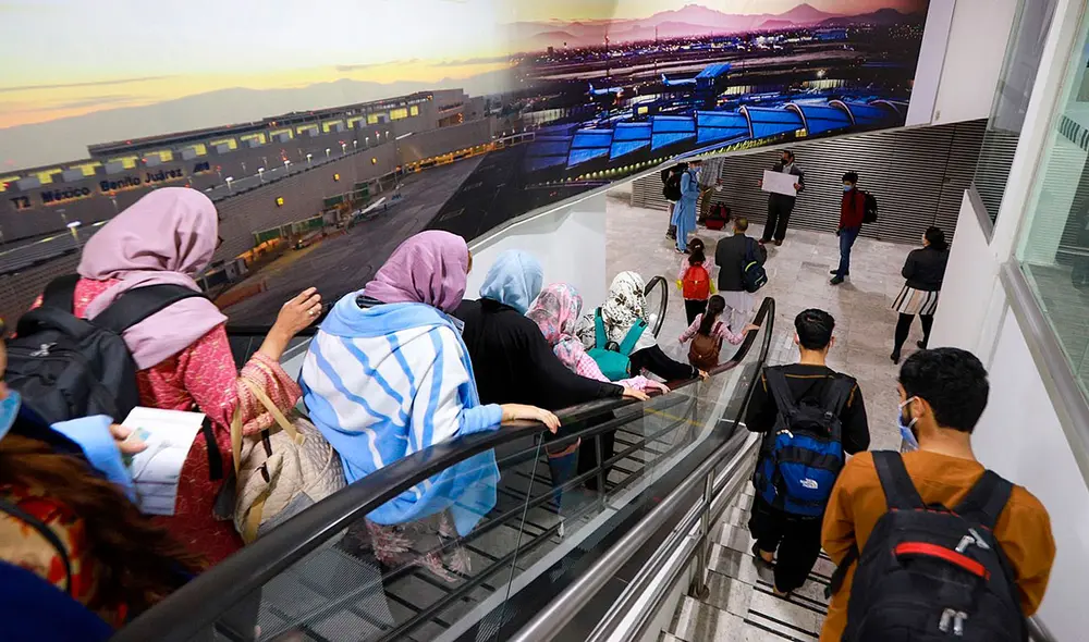 Varias naciones, entre ellas México, han recibido personas refugiadas provenientes de Afganistán. Foto: EFE Varias naciones, entre ellas México, han recibido personas refugiadas provenientes de Afganistán. Foto: EFE