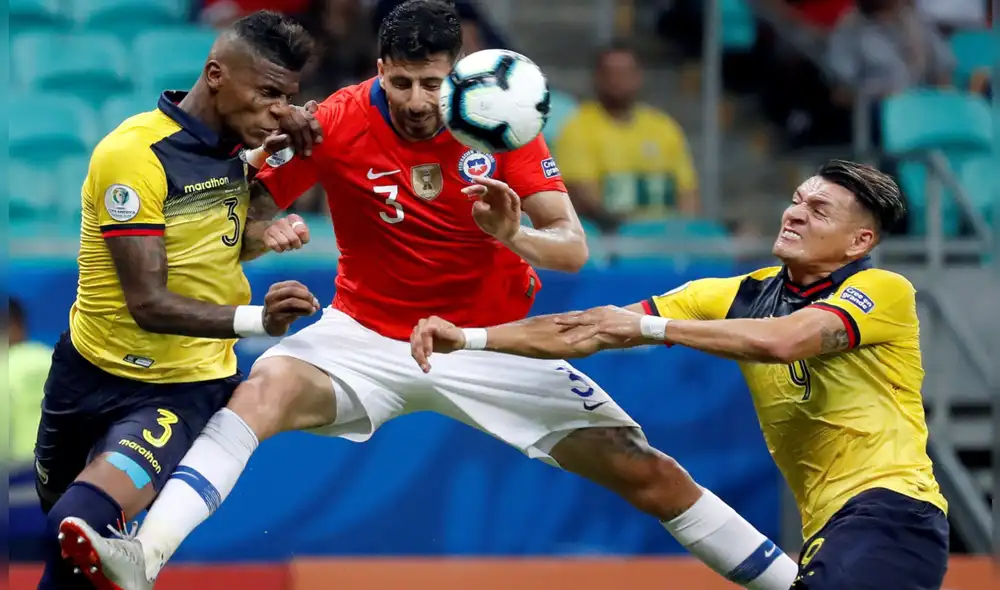 Chile intentará reencontrarse con la victoria frente al cuadro ecuatoriano que viene de batir a Paraguay en el primer duelo de la fecha triple por las Eliminatorias Qatar 2022. Foto: EFE
