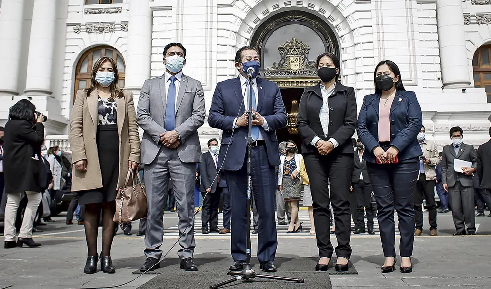Apepistas. Dieron confianza, pero apoyarían interpelaciones. Foto: Antonio Melgarejo/La República