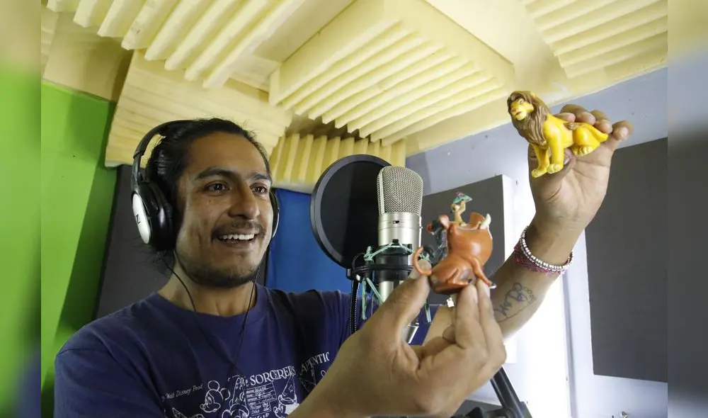 Fernando con Simba y Pumba, personajes principales de El Rey León. (Foto: Miguel Gutiérrez Chero) Fernando con Simba y Pumba, personajes principales de El Rey León. (Foto: Miguel Gutiérrez Chero)