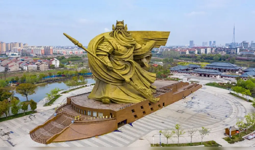 La estatua del general Guan Yu en la ciudad de Jingzhou, China. Foto: Shutterstock