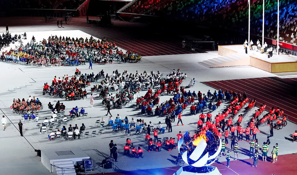 Tokio 2020 cerró las competiciones con una pomposa ceremonia y da el pase a París. Foto: EFE