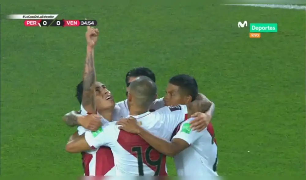 Cueva aprovechó un error para abrir el marcador en el Estadio Nacional. Foto: captura Movistar Deportes Cueva aprovechó un error para abrir el marcador en el Estadio Nacional. Foto: captura Movistar Deportes