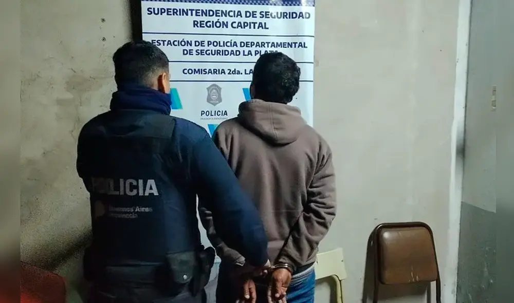 El acusado fue detenido a las pocas cuadras del incidente e intentó atacar a los policías. Foto: Comandancia de La Plata El acusado fue detenido a las pocas cuadras del incidente e intentó atacar a los policías. Foto: Comandancia de La Plata
