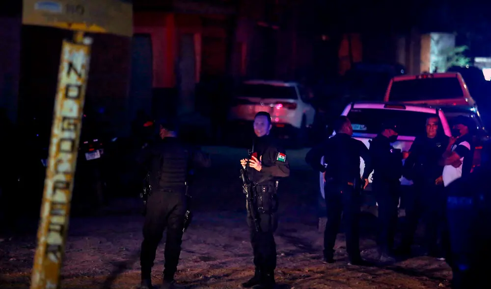 Los policías fueron sorprendidos mientras realizaban sus recorridos de vigilancia urbana. Foto: AFP