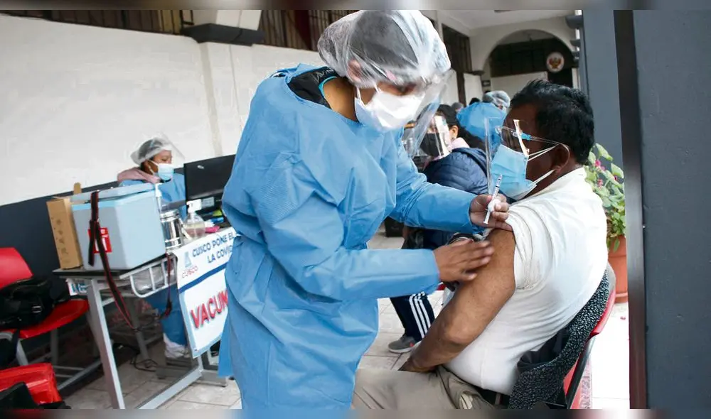 Geresa. Habilitará brigadas permanentes de vacunación en la ciudad y provincias para contener eventual tercera ola. Geresa. Habilitará brigadas permanentes de vacunación en la ciudad y provincias para contener eventual tercera ola.